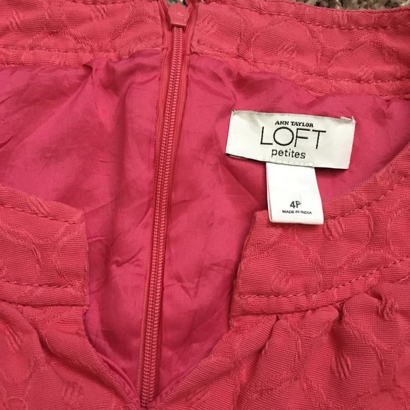 3/$25 Loft Flower Patterned Shift Dress HP! - Picture 4 of 4